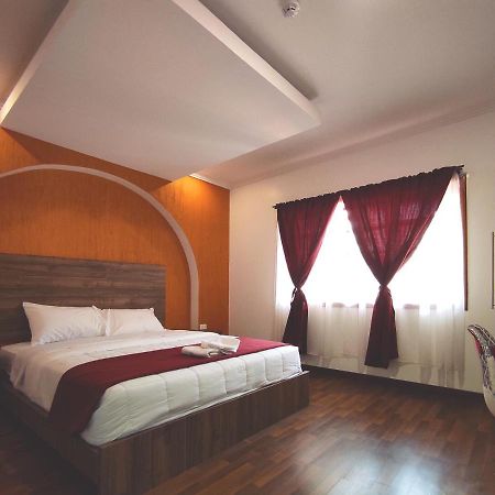 Hostal Nizza Cuenca Buitenkant foto
