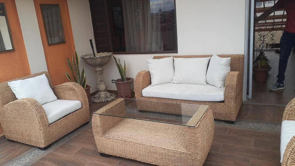 Hostal Nizza Cuenca Buitenkant foto